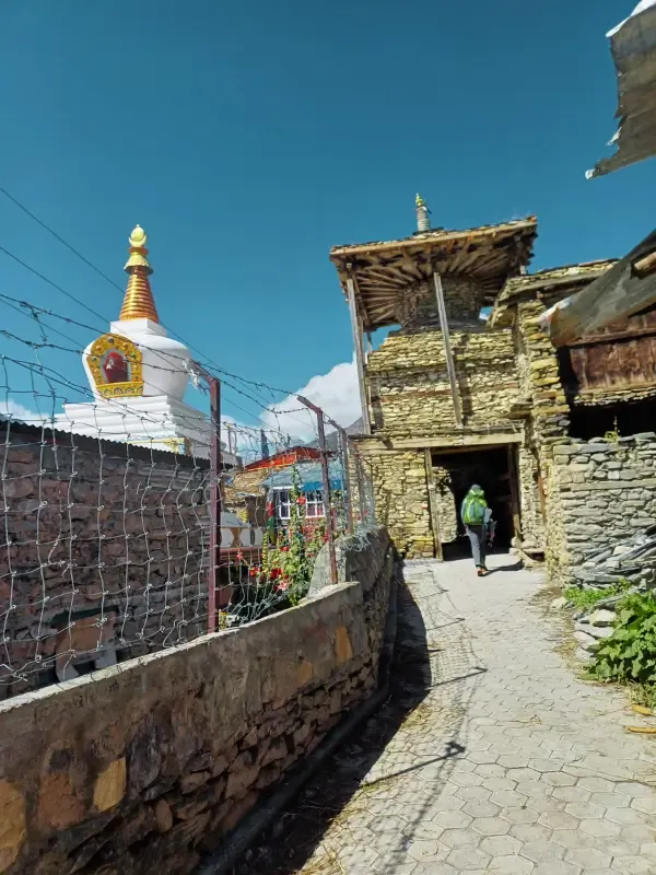Ancient-stone-village-on-the-Mustang-Trek-route-in-Nepal