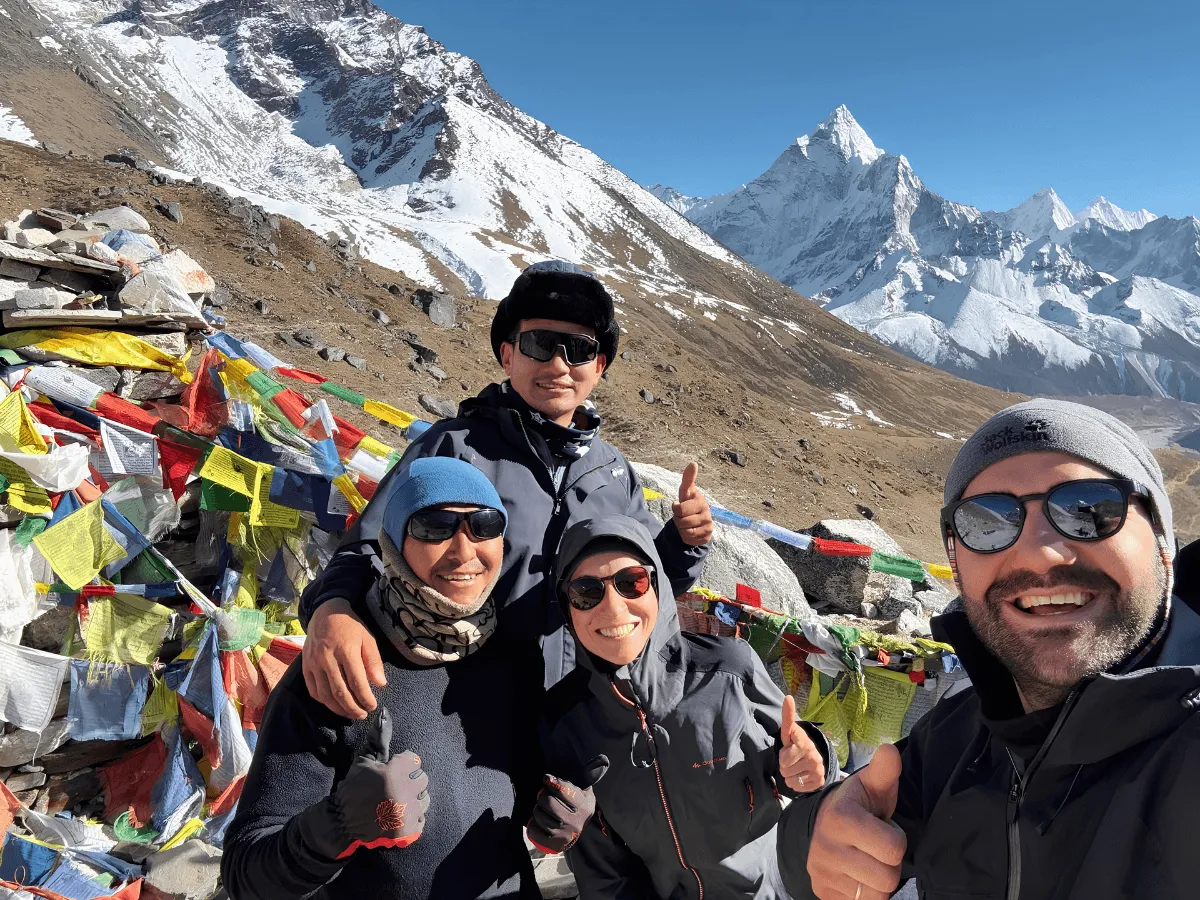Trekkers in EBC